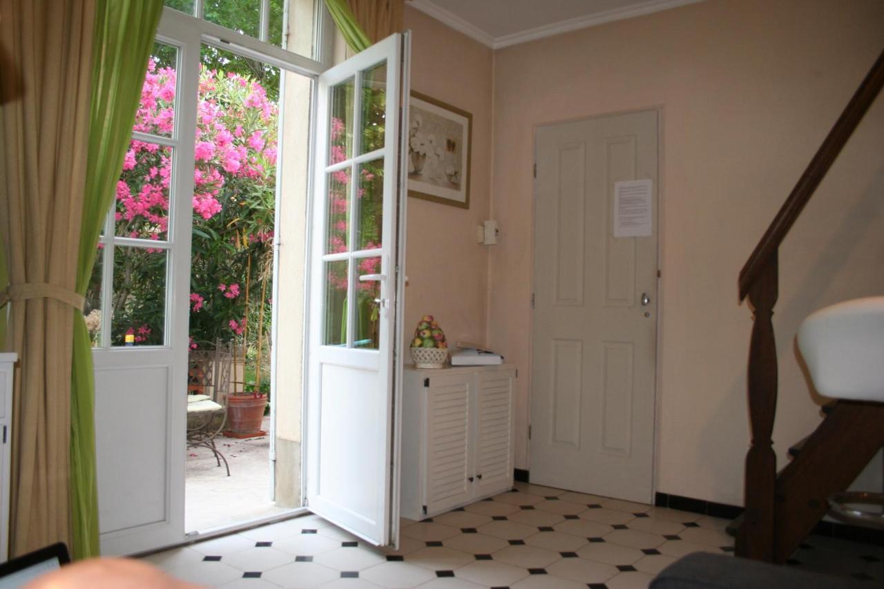 Le Petit Palais Maisonnette Aparthotel Avignon Exterior photo